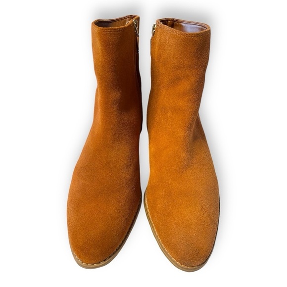 CLARK'S Breccan Myth Cognac Brown Suede Ankle Bootie EUC Size 9.5 - Picture 6 of 11